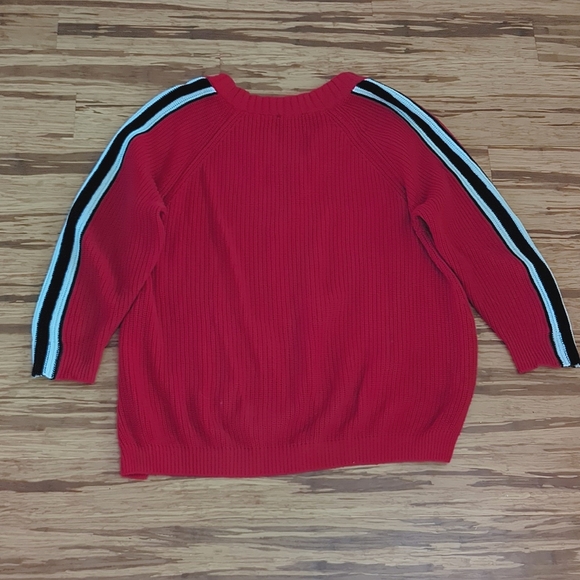 Bright red v-neck cotton/acrylic sweater. Not new but in great condition. - Picture 5 of 10
